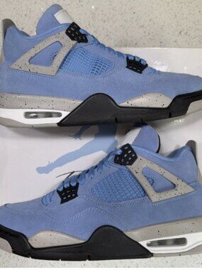 NEW Air Jordan 4 Retro 'University Blue'